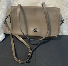 Vintage Coach 57325 Turnlock