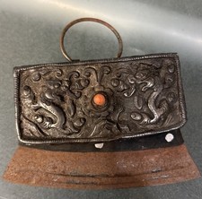 Porta selce corallo tibetano e